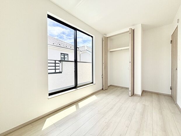 収納が充実しているので、居住スペースを広く使えます。