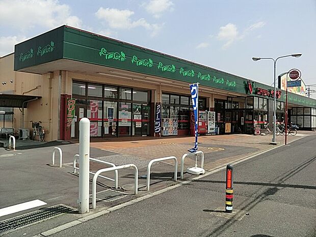 スーパー 400m コモディイイダ芝原店