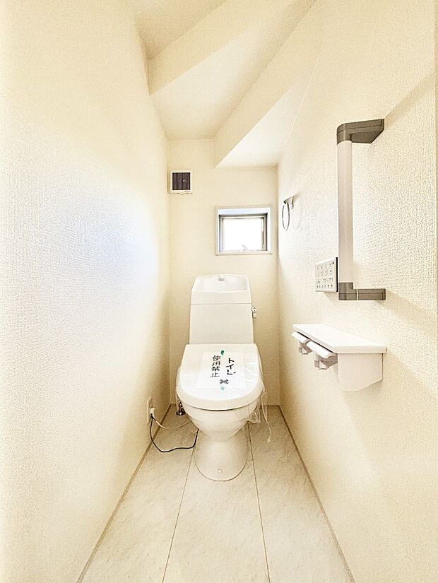 トイレは1階と2階それぞれに配置されていてとても便利です。 