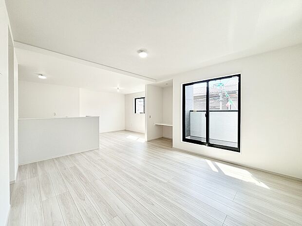 住む方の個性が引き出される、インテリアを考えるのが楽しみなリビングです!