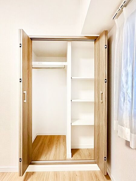 たっぷりの収納スペースでいつでも住空間がスッキリ保てそう