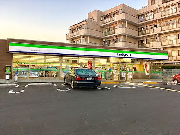 コンビニ 600m ファミリーマート春日部上蛭田店