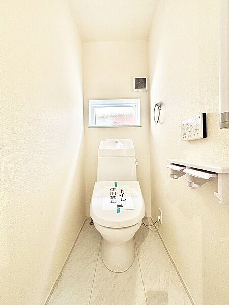 トイレは1階と2階それぞれに配置されていてとても便利です。