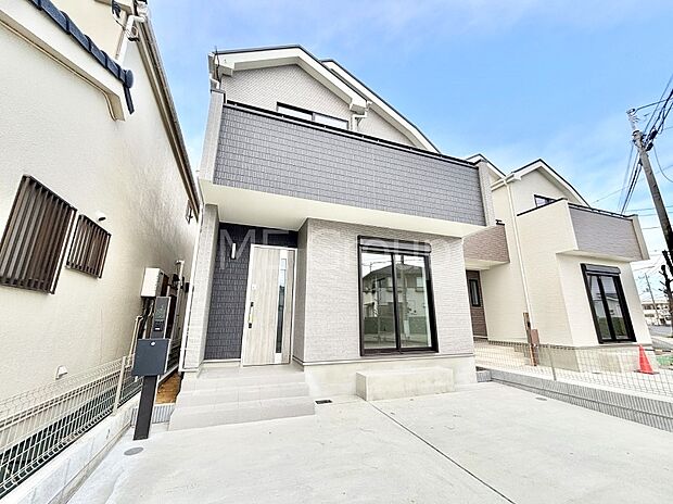 溢れる陽光でご家族の笑顔も輝く