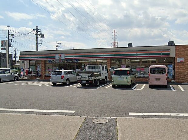 コンビニ 100m セブン-イレブン 足立江北橋東店