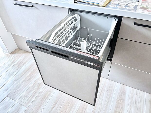 面倒なお片づけは食洗機にお任せ!家事の負担が減って、時間にも気持ちにもゆとりができます。