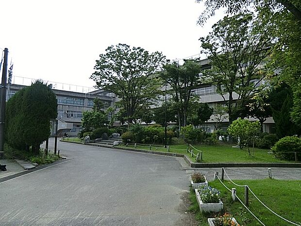 中学校 720m 蕨市立第二中学校