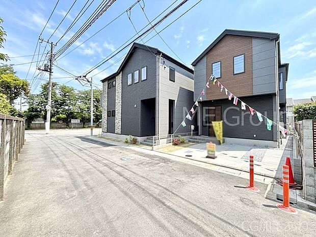 前面道路はきちんと整備されています