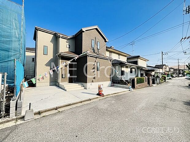 たっぷりの陽光と心地よい風が舞い込む住まい