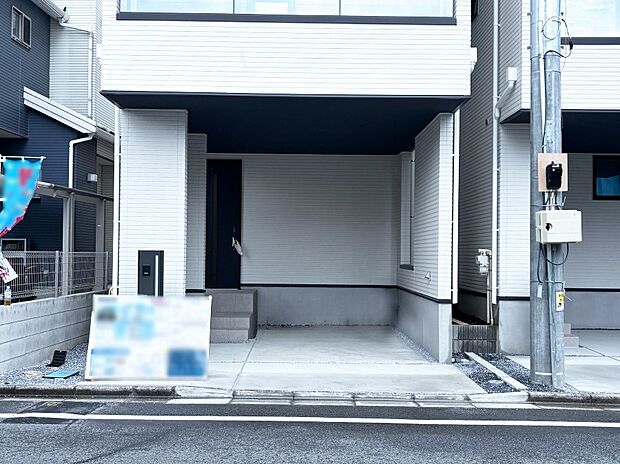 ビルトインタイプは大切なお車を傷や汚れから守ることができます。