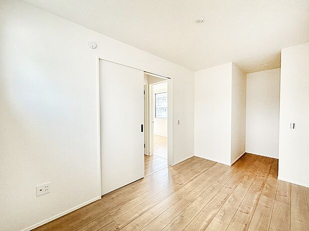 WIC付きのお部屋で充実したプライベート時間を過ごせます。