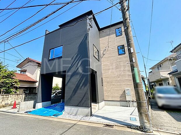 洗練された外観、上質な住空間が広がる室内は永く安心して過ごせる住居です。