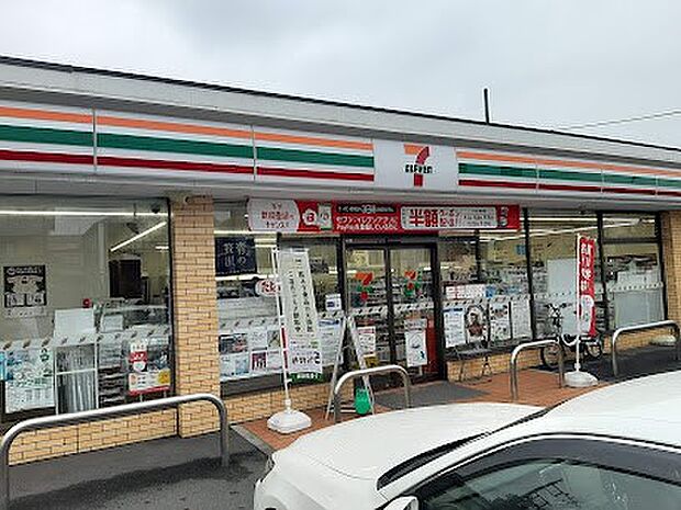 コンビニ 300m セブン-イレブン さいたま曲本3丁目店