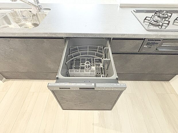 面倒なお片づけは食洗機にお任せ!家事の負担が減って、時間にも気持ちにもゆとりができます。