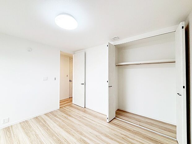 収納が充実しているので居住スペースを広々使えます