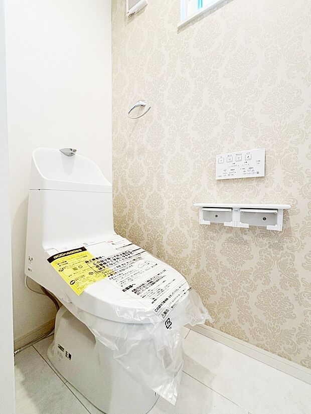 トイレは温水洗浄機能付き