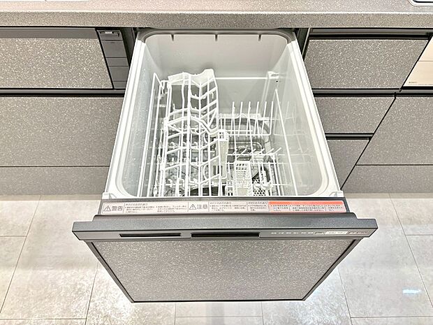 面倒なお片づけは食洗機にお任せ!家事の負担が減って、時間にも気持ちにもゆとりができます。