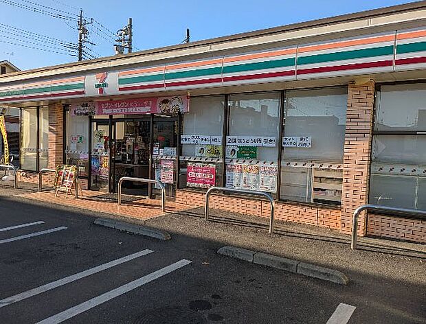 コンビニ 900m セブン-イレブン さいたま奈良町北店