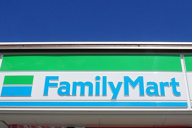 コンビニ 700m ファミリーマート 野田上花輪店