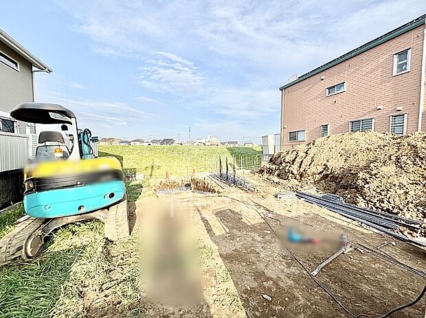 約17帖の広々としたリビングでくつろぎの時間をお過ごしください