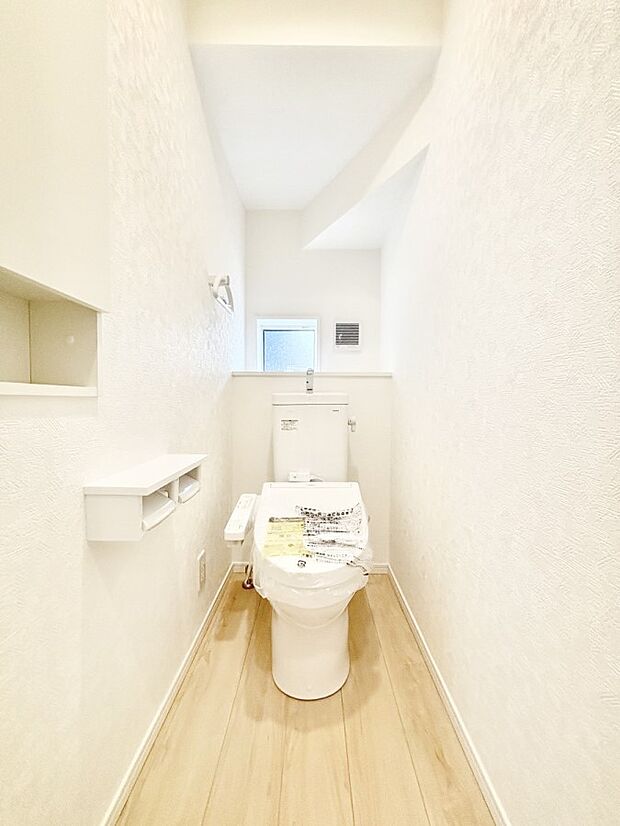 トイレは安心の2箇所!朝のバタバタも一安心です。
