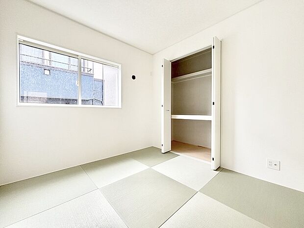 柔らかい畳の空間は、お子様の遊び場や来客時のおもてなしの場所として重宝します。 
