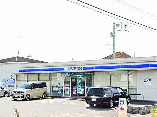 コンビニ 240m ローソン 加須花崎四丁目店