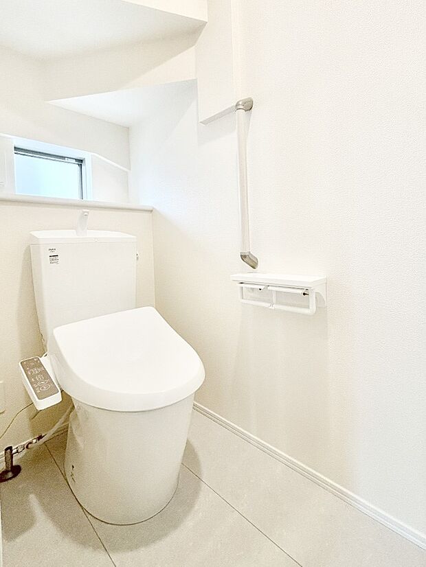 トイレは安心の2箇所!朝のバタバタも一安心です。