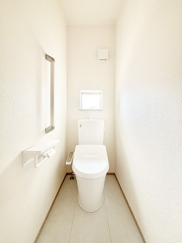 トイレは安心の2箇所!朝のバタバタも一安心です。
