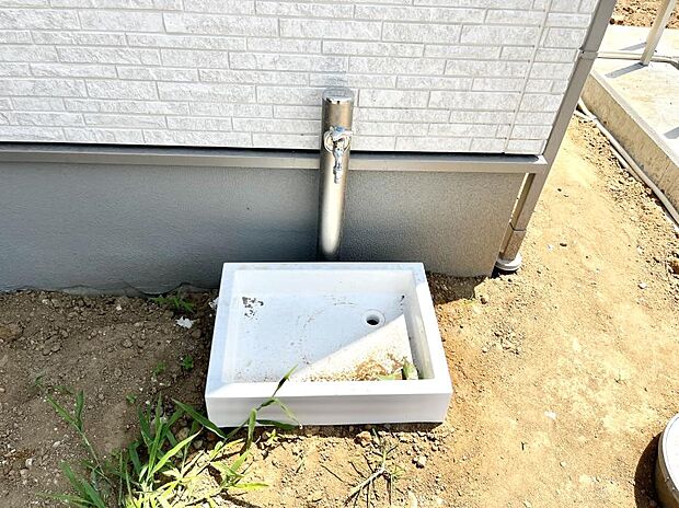 ガーデニングやお掃除に便利な外水栓