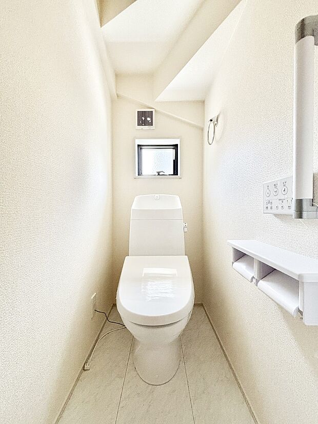 トイレは温水洗浄機能付き