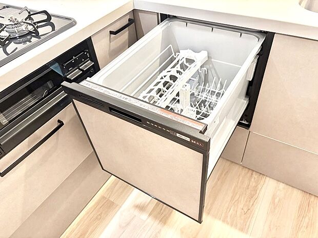 面倒なお片づけは食洗機にお任せ!家事の負担が減って、時間にも気持ちにもゆとりができます。