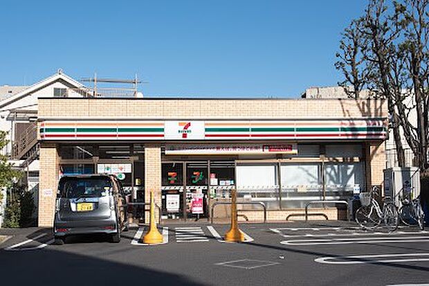コンビニ 600m セブン-イレブン 北区赤羽北3丁目店