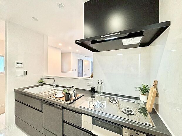 ゆとりあるキッチンではご家族と楽しくお料理ができます。