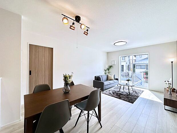 住む方の個性が引き出される、インテリアを考えるのが楽しみなリビングです!