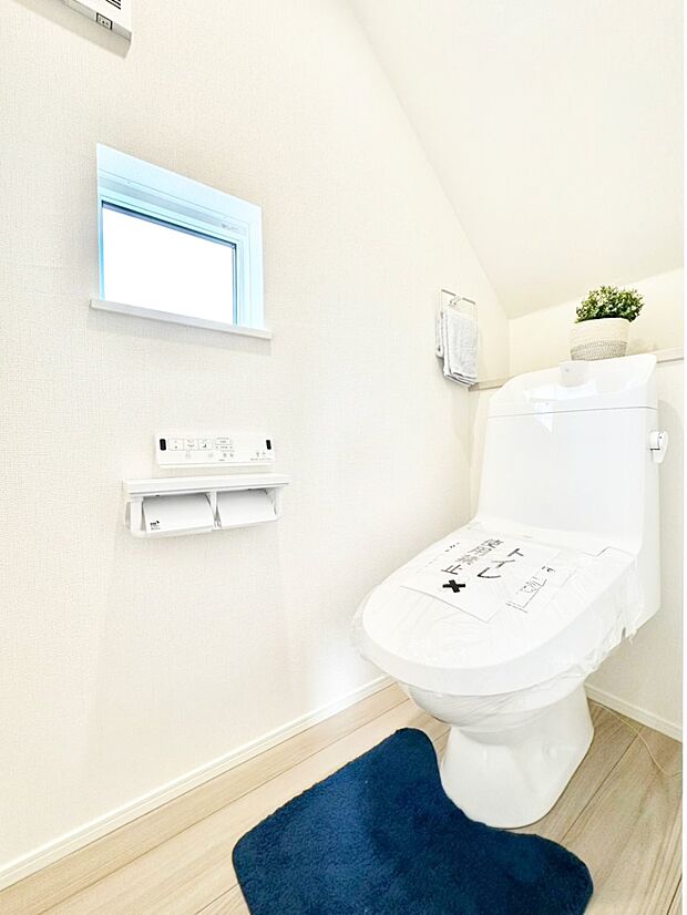 トイレは安心の2箇所!朝のバタバタも一安心です。