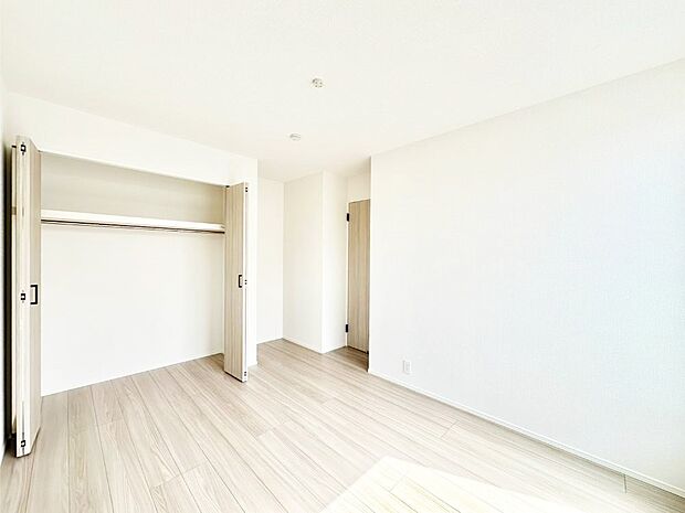 収納が充実しているので、居住スペースを広く使えます。