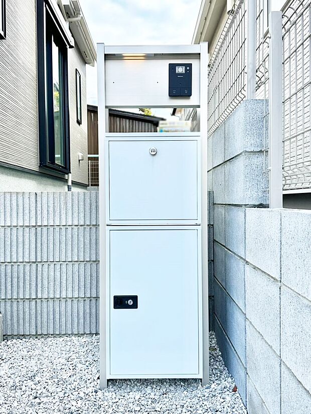表札・インターホン・ポストをひとつに集約