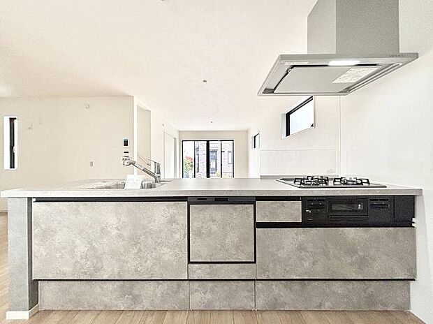 お料理を効率的に、楽しく!システムキッチン