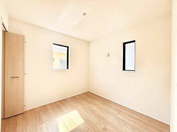 子ども部屋にぴったりの明るい空間。