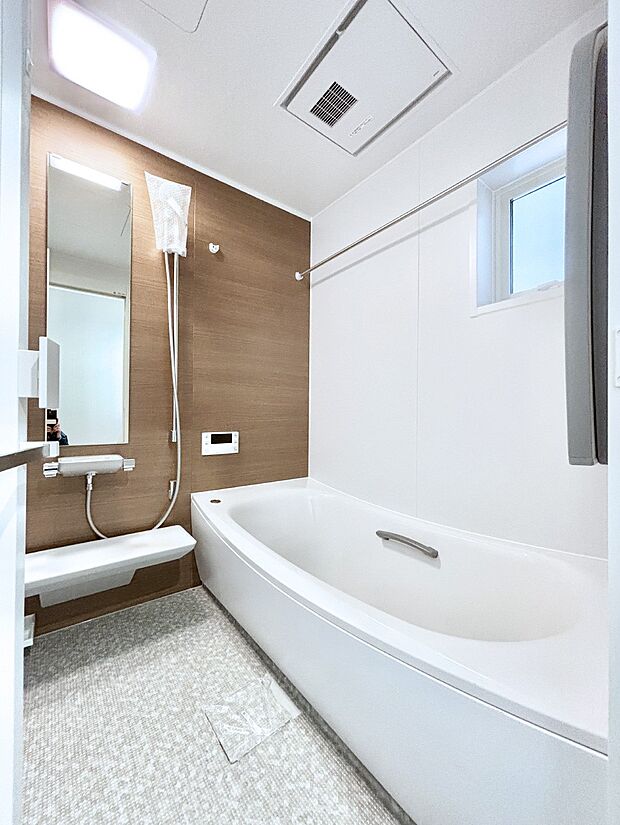 一日の疲れを癒やす大切なバスタイム。ゆっくりとお風呂を楽しんで疲れをとりたいですね!