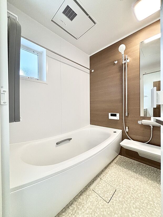 一日の疲れを癒やす大切なバスタイム。ゆっくりとお風呂を楽しんで疲れをとりたいですね!