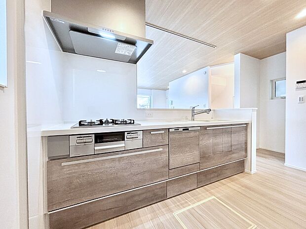 ゆとりあるキッチンではご家族と楽しくお料理ができます。