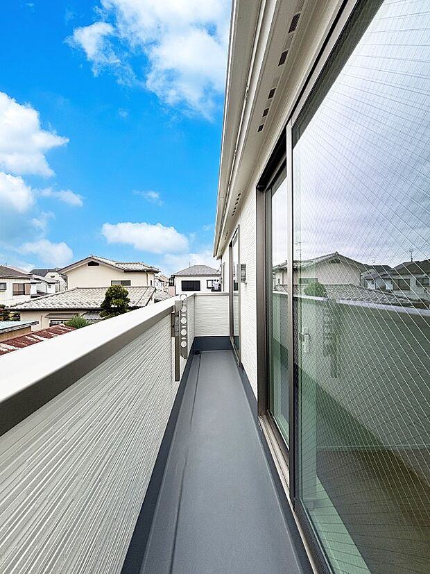 風通しの良いバルコニー