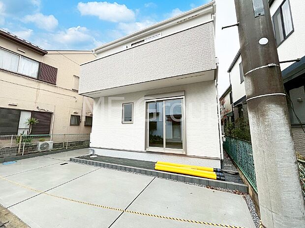 溢れる陽光でご家族の笑顔も輝く