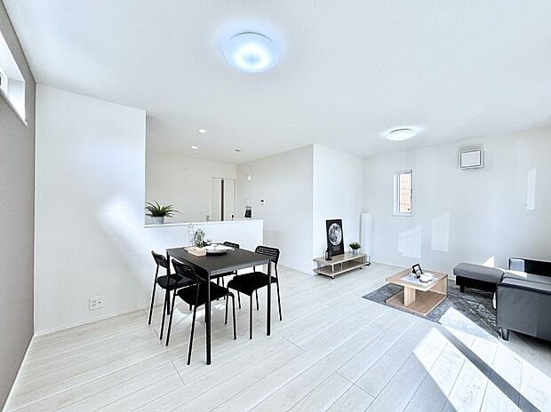 住む方の個性が引き出される、インテリアを考えるのが楽しみなリビングです!