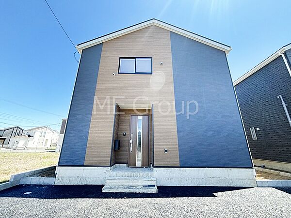 たっぷりの陽光と心地よい風が舞い込む住まい