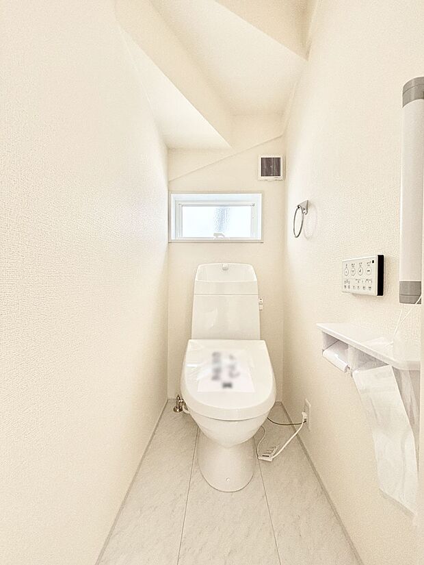 トイレは1階と2階それぞれに配置されていてとても便利です。