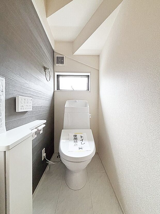 トイレは1階と2階それぞれに配置されていてとても便利です。 