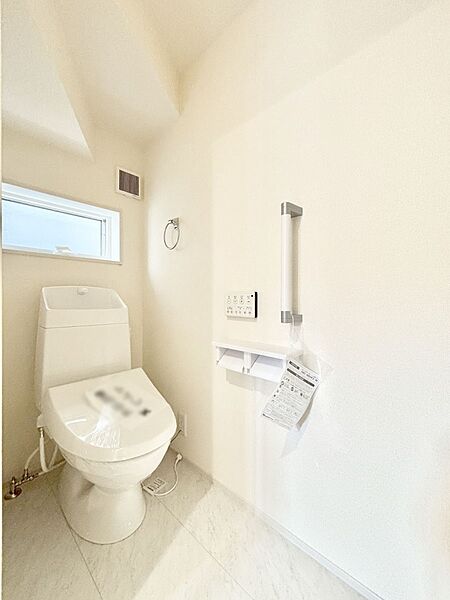 トイレは1階と2階それぞれに配置されていてとても便利です。